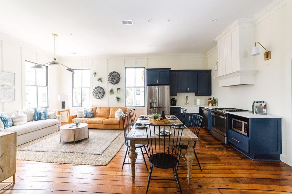 Guesthouse Charleston East 46 H Экстерьер фото