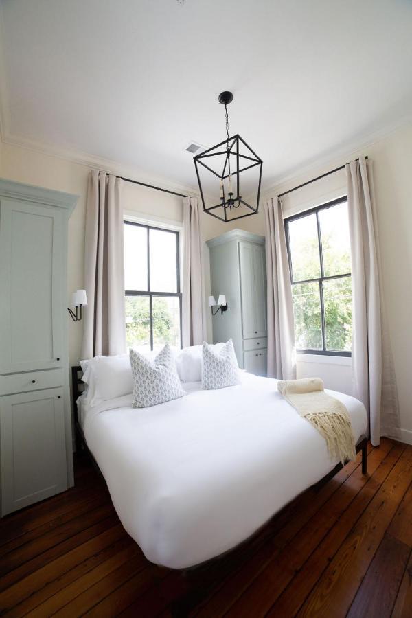 Guesthouse Charleston East 46 H Экстерьер фото