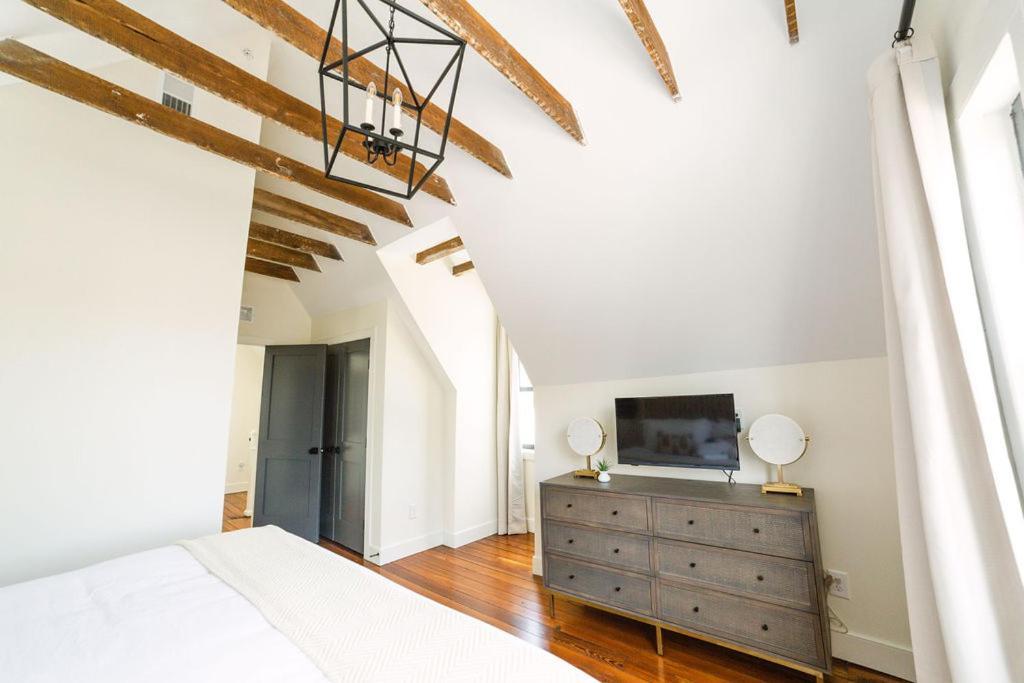 Guesthouse Charleston East 46 H Экстерьер фото