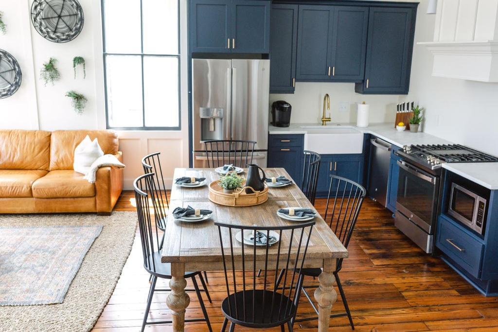 Guesthouse Charleston East 46 H Экстерьер фото