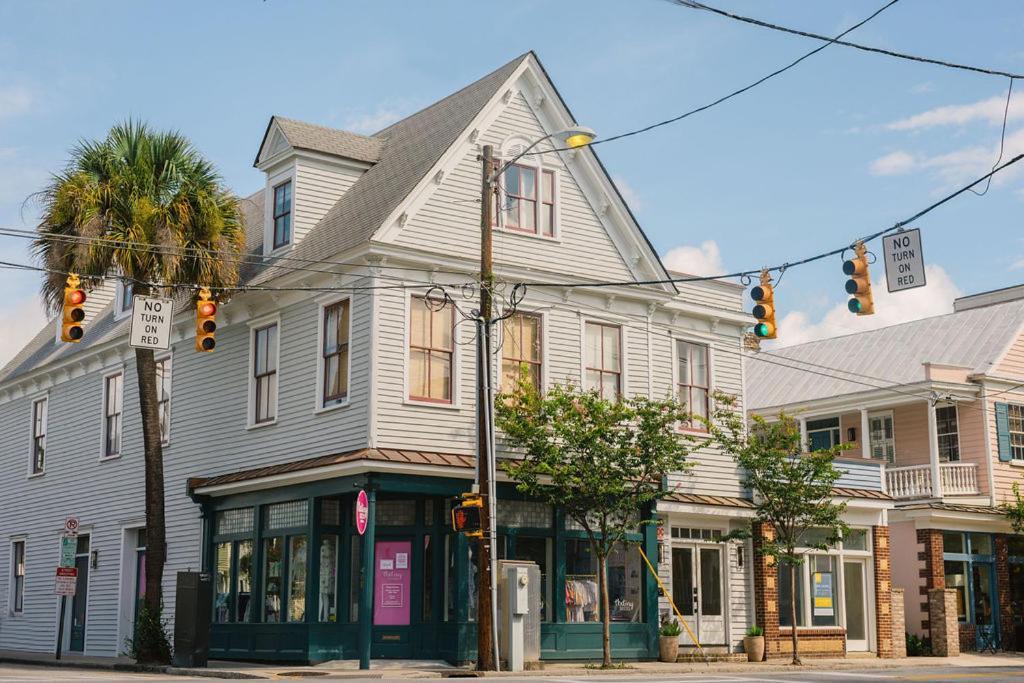 Guesthouse Charleston East 46 H Экстерьер фото