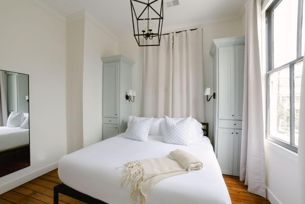 Guesthouse Charleston East 46 H Экстерьер фото