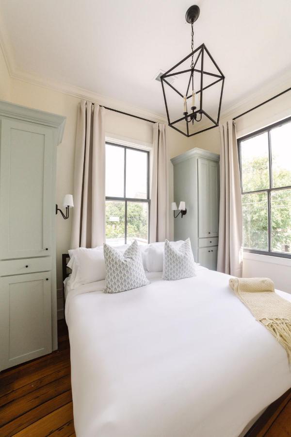 Guesthouse Charleston East 46 H Экстерьер фото